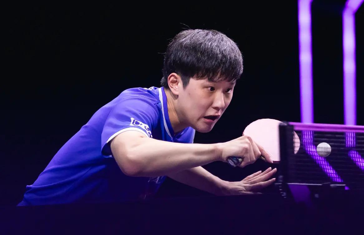 住张本智和, 掀起衣服疯